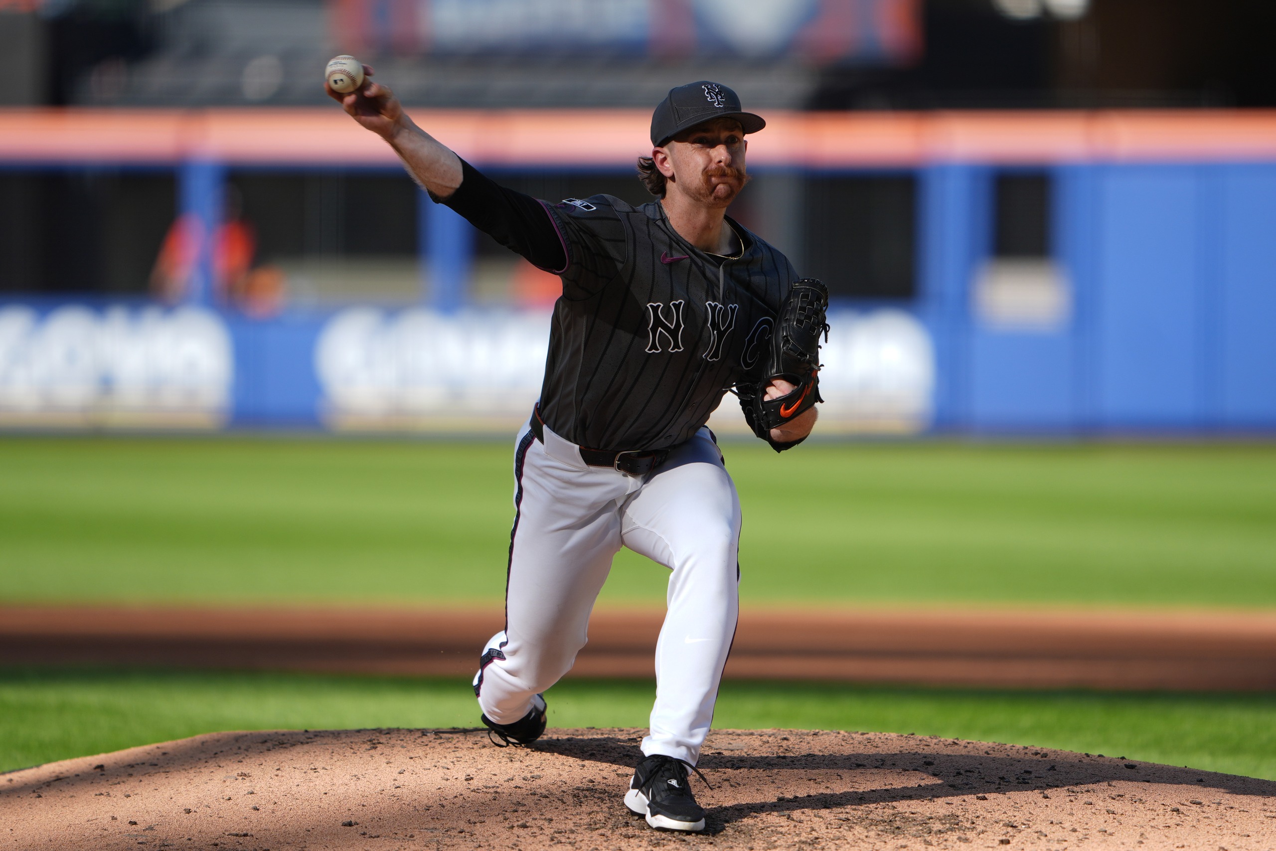 Bullpen Meltdown Leaves Nolan McLean as Mets' Sole Bright Spot in August